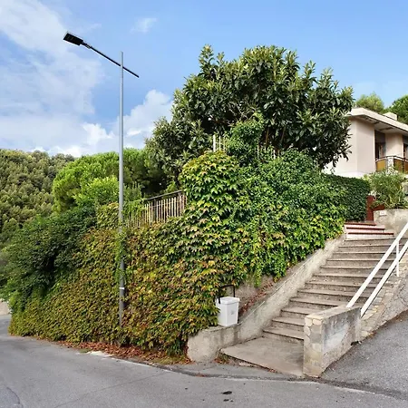 Casa *
